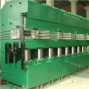 Machine de presse de vulcanisation de bande de roulement